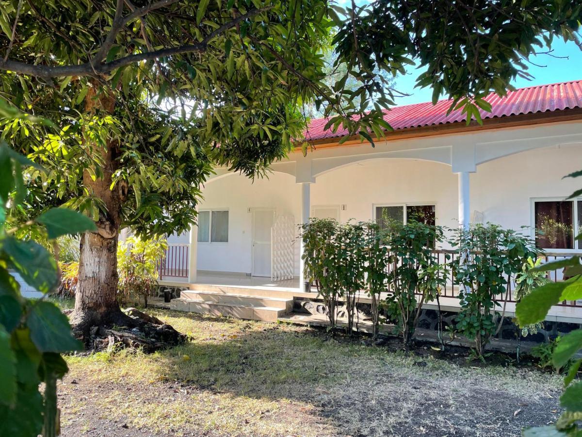 Hotel La Grillade Moroni Buitenkant foto